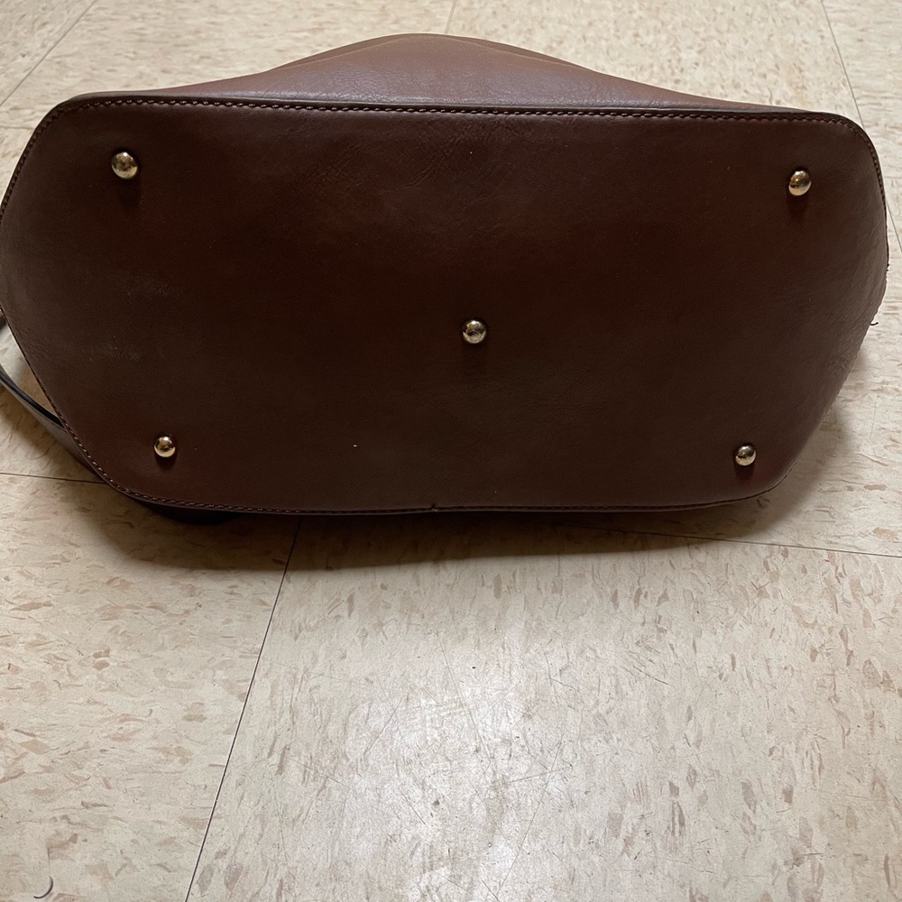 Elegant Brown Tote Bag - Picture 6 of 8